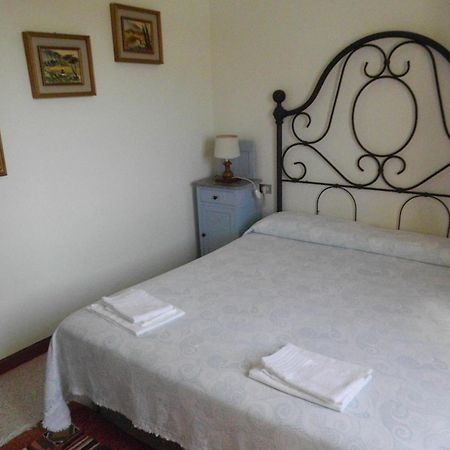 Residence Il Colle Collestrada Quarto foto