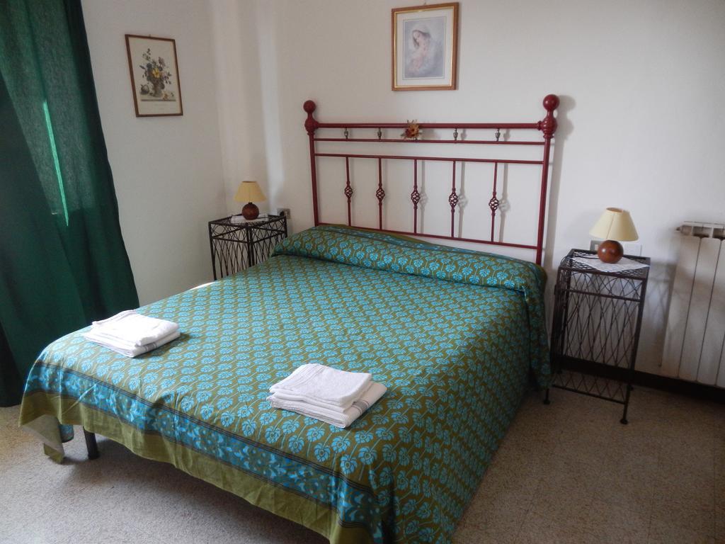 Residence Il Colle Collestrada Quarto foto